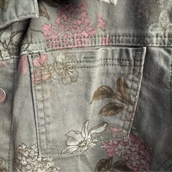 Democracy Floral Dark Green Women's Jacket New With Tags Size Large Denim Style - Picture 8 of 9